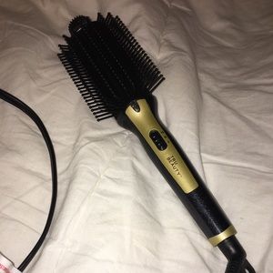 heated styling brush